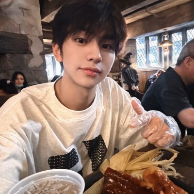 超有格调的ins小众氛围男头,氛围感拉满 男生头像 第4张 超有格调的ins小众氛围男头,氛围感拉满 男生头像 第4张