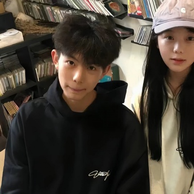 私藏ins小众真人情头！个性风格适配情侣日常配图 情侣头像 第8张