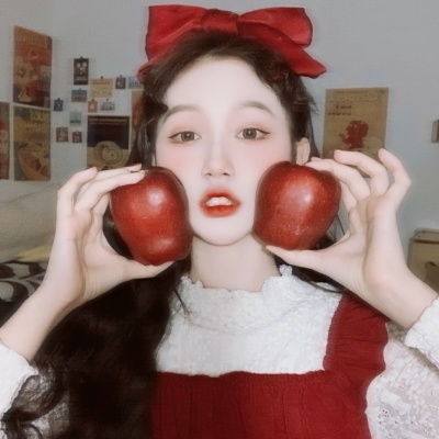 氛围感红色系女头像|小众不撞款,温柔姐姐风必备 女生头像 第6张 氛围感红色系女头像|小众不撞款,温柔姐姐风必备 女生头像 第6张