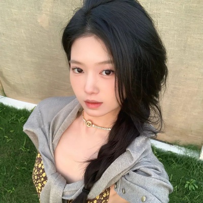 ins风高级贵气女生头像｜质感爆棚的气质之选 女生头像 第2张