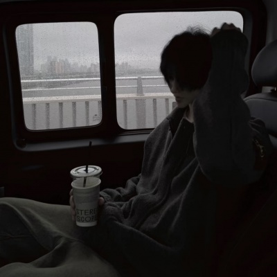 2026热门黑色系真人男头|酷帅风 / 慵懒风 / 禁欲风全覆盖 男生头像 第5张 2026热门黑色系真人男头|酷帅风 / 慵懒风 / 禁欲风全覆盖 男生头像 第5张
