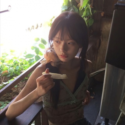 氛围感爆棚的纯欲女生头像|自带滤镜效果,秒变温柔小仙女 女生头像 第6张 氛围感爆棚的纯欲女生头像|自带滤镜效果,秒变温柔小仙女 女生头像 第6张