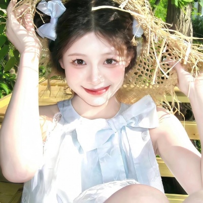 小众ins纯欲女头｜不撞款的甜欲风 女生头像 第4张