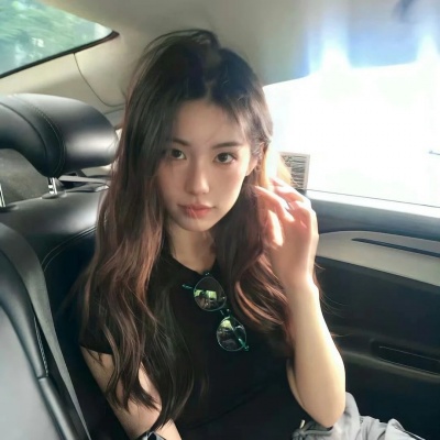 氛围感拉满！窗边高级女头合集，每一张都自带电影感 女生头像 第4张