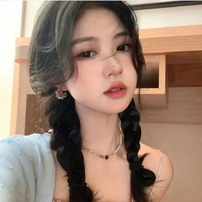 干净系𝙒𝙚𝘾𝙝𝙖𝙩头像女｜简单耐看超显气质 女生头像 第2张