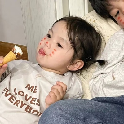 超萌小孩哥姐情头｜软萌画风适配情侣，日常用超甜！ 情侣头像 第1张