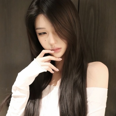 拒绝普通!高级千金风女头合集,轻松拿捏优雅贵气感 女生头像 第7张 拒绝普通!高级千金风女头合集,轻松拿捏优雅贵气感 女生头像 第7张