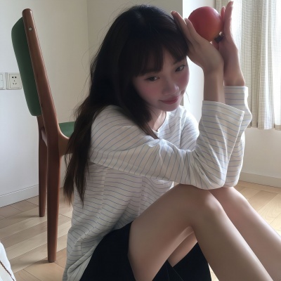 2026新款ins个性小众女头｜温柔又有辨识度 女生头像 第9张