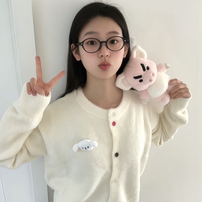 简单ins风小众女头推荐|简约高级,轻松拿捏松弛感 女生头像 第3张 简单ins风小众女头推荐|简约高级,轻松拿捏松弛感 女生头像 第3张