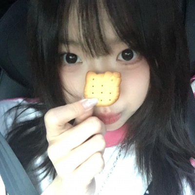 超有范儿ins个性小众女头 不撞款的独特感拉满 女生头像 第8张