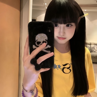 简单ins风小众女头推荐|简约高级,轻松拿捏松弛感 女生头像 第7张 简单ins风小众女头推荐|简约高级,轻松拿捏松弛感 女生头像 第7张