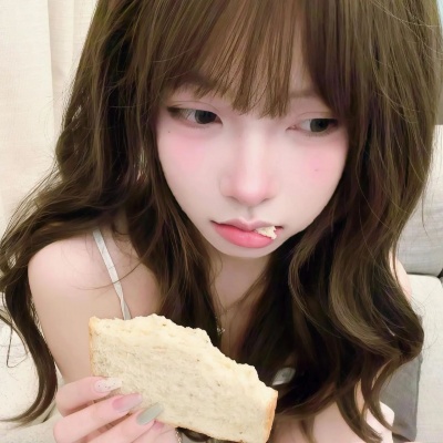 简约高级小众女头推荐,品味党速来 女生头像 第4张 简约高级小众女头推荐,品味党速来 女生头像 第4张