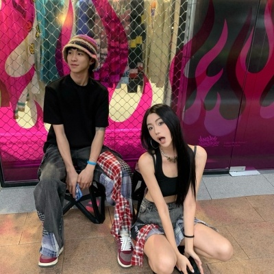 甜度爆表！真人ins风情头合集，氛围感拉满 情侣头像 第3张