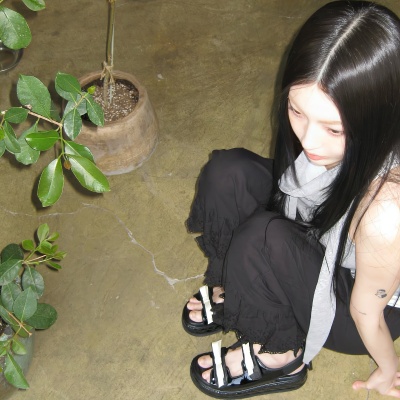 氛围感爆棚的纯欲女生头像|自带滤镜效果,秒变温柔小仙女 女生头像 第7张 氛围感爆棚的纯欲女生头像|自带滤镜效果,秒变温柔小仙女 女生头像 第7张