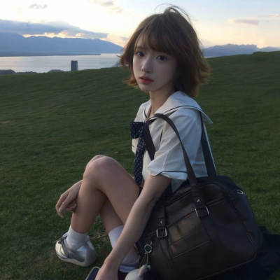 氛围感拉满的自由感女头,随性洒脱超绝 女生头像 第7张 氛围感拉满的自由感女头,随性洒脱超绝 女生头像 第7张