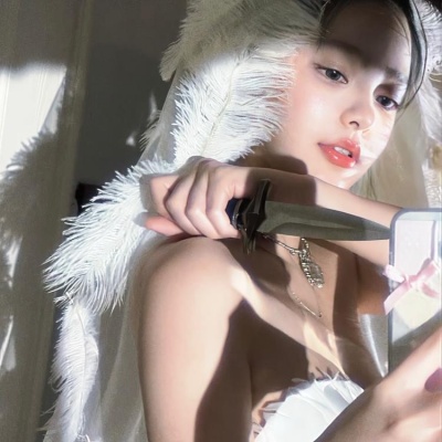 唯美氛围拉满的小众不撞款女生头像合集 女生头像 第10张 唯美氛围拉满的小众不撞款女生头像合集 女生头像 第10张
