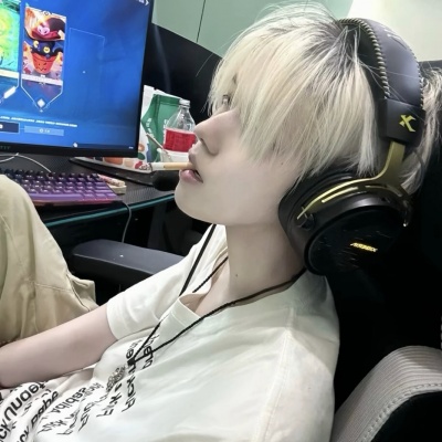 小众氛围拉满!帅气男生头像合集,不撞款还显格调 男生头像 第8张 小众氛围拉满!帅气男生头像合集,不撞款还显格调 男生头像 第8张
