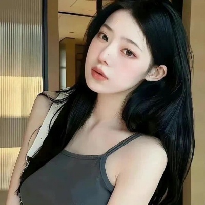 干净系𝙒𝙚𝘾𝙝𝙖𝙩头像女｜简单耐看超显气质 女生头像 第1张