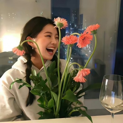 小众不烂大街!干净简单氛围感女生头像,温柔又治愈 女生头像 第3张 小众不烂大街!干净简单氛围感女生头像,温柔又治愈 女生头像 第3张