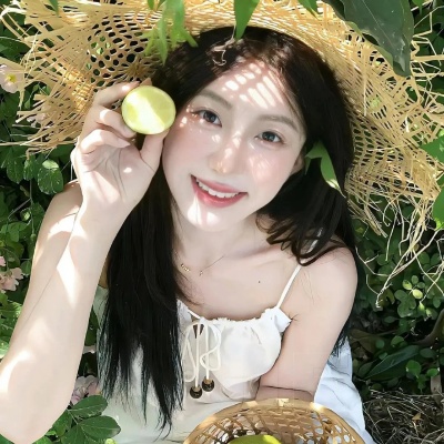 ins风清新意境的明媚感绿色女生头像，温柔氛围感直接拉满 女生头像 第3张