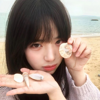 小众明媚气质女头分享｜清新治愈风，适配各种社交账号 女生头像 第6张