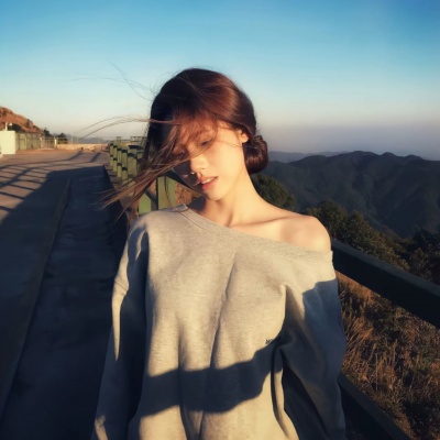 风景女生头像带自由感|旷野与少女的治愈碰撞 女生头像 第5张 风景女生头像带自由感|旷野与少女的治愈碰撞 女生头像 第5张