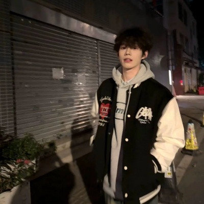 私藏ins高级小众男生头像|高级感拉满的帅气款 男生头像 第5张 私藏ins高级小众男生头像|高级感拉满的帅气款 男生头像 第5张