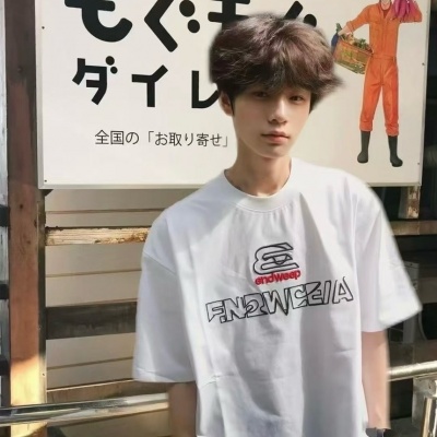 潮流感拉满的ins风一男一女情侣头像来啦 情侣头像 第5张 潮流感拉满的ins风一男一女情侣头像来啦 情侣头像 第5张