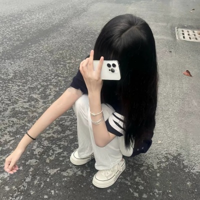 个性小众!超好看的手机挡脸全身女生头像来啦 女生头像 第7张 个性小众!超好看的手机挡脸全身女生头像来啦 女生头像 第7张