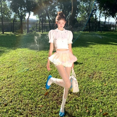 爆款来袭!小众高级感ins女头精选 女生头像 第3张 爆款来袭!小众高级感ins女头精选 女生头像 第3张