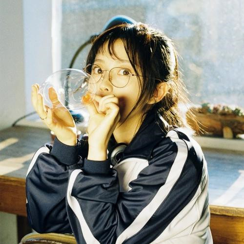 100张青春校园风女生头像大集合，甜到心坎啦！ 女生头像 第23张