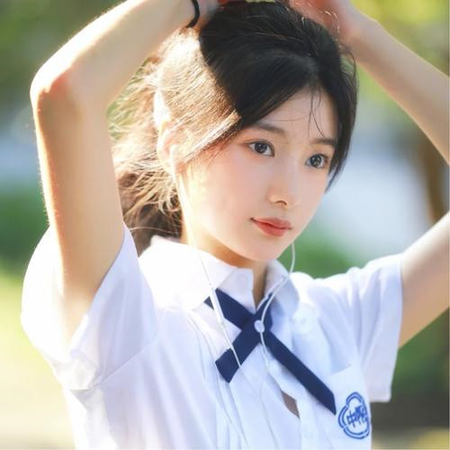 100张青春校园风女生头像大集合，甜到心坎啦！ 女生头像 第40张