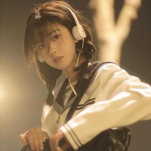 100张青春校园风女生头像大集合，甜到心坎啦！ 女生头像 第74张