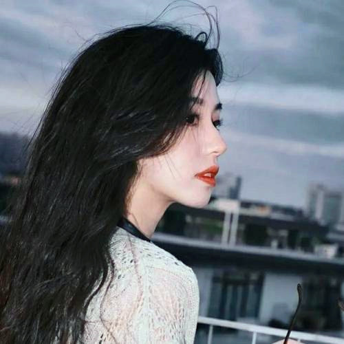 【高清合集】100张美女QQ头像图片免费下载！ins风 / 甜美 / 御姐多种风格合集 女生头像 第23张
