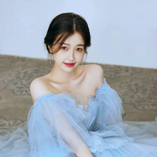 【高清合集】100张美女QQ头像图片免费下载！ins风 / 甜美 / 御姐多种风格合集 女生头像 第25张