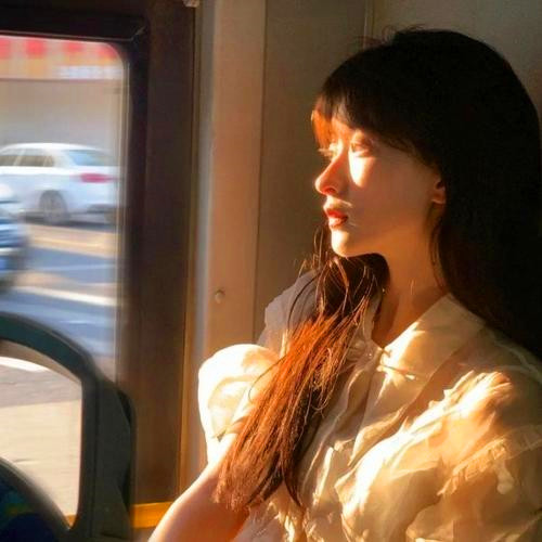 【高清合集】100张美女QQ头像图片免费下载！ins风 / 甜美 / 御姐多种风格合集 女生头像 第31张