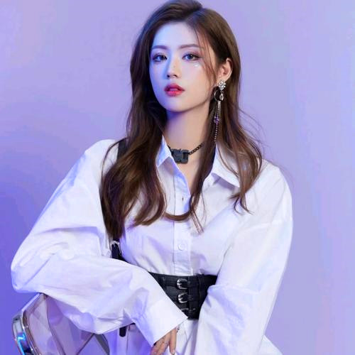 【高清合集】100张美女QQ头像图片免费下载！ins风 / 甜美 / 御姐多种风格合集 女生头像 第79张