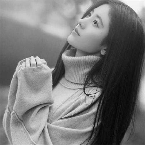 宝藏！高清美女黑白头像大合集来啦 女生头像 第13张