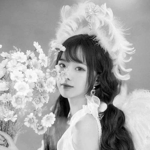 宝藏！高清美女黑白头像大合集来啦 女生头像 第33张