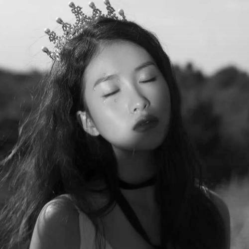 宝藏！高清美女黑白头像大合集来啦 女生头像 第45张
