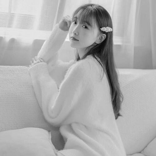 宝藏！高清美女黑白头像大合集来啦 女生头像 第40张