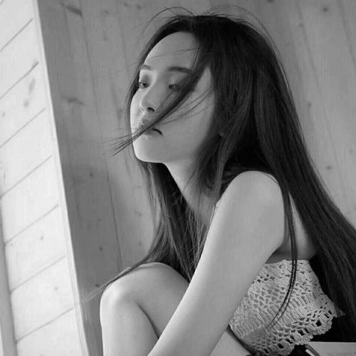 宝藏！高清美女黑白头像大合集来啦 女生头像 第59张