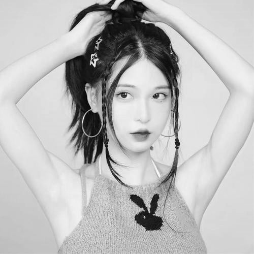 宝藏！高清美女黑白头像大合集来啦 女生头像 第64张