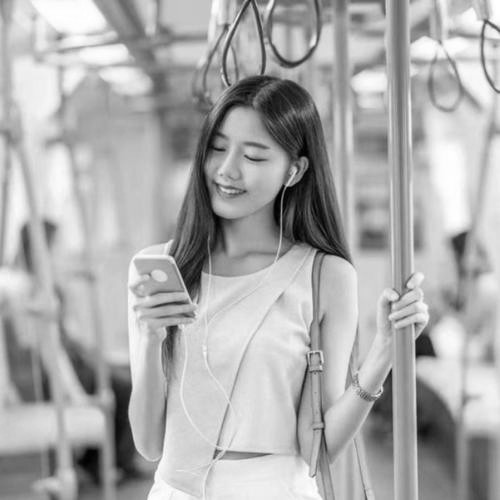 宝藏！高清美女黑白头像大合集来啦 女生头像 第76张