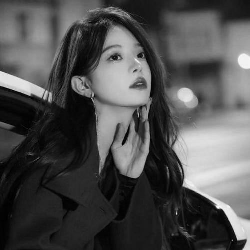 宝藏！高清美女黑白头像大合集来啦 女生头像 第95张