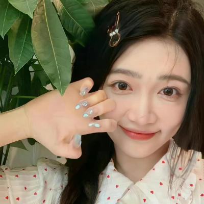 美哭！100张ins风高级质感女生头像大全 女生头像 第1张