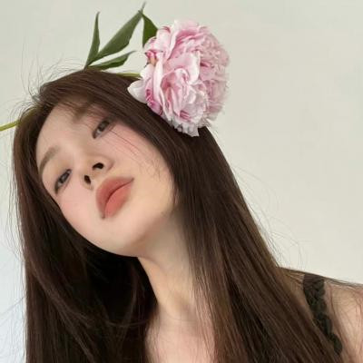 美哭！100张ins风高级质感女生头像大全 女生头像 第40张