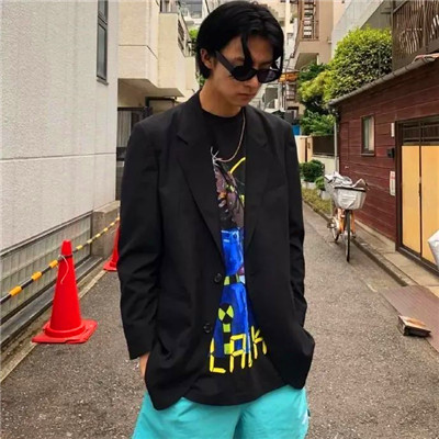 被帅晕😵‍💫 这些ins风高级质感男头像太绝啦 男生头像 第6张