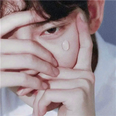 被帅晕😵‍💫 这些ins风高级质感男头像太绝啦 男生头像 第9张
