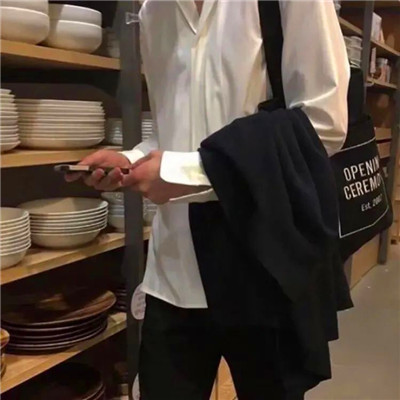 被帅晕😵‍💫 这些ins风高级质感男头像太绝啦 男生头像 第14张